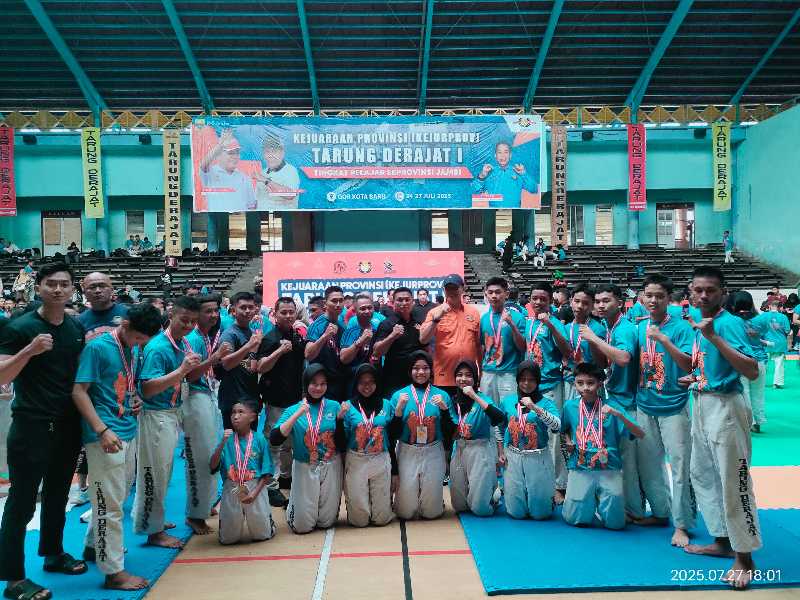 Para Atlet Kodrat Tanjab Barat bersama Official (humas)